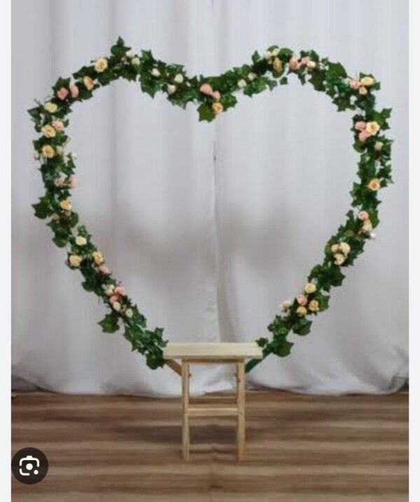 Arco Coração Dourado - Imagem 4