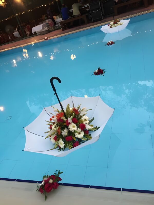 Sombrinha com decoração floral