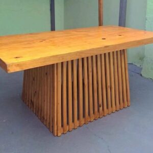 Mesa retangular ripada