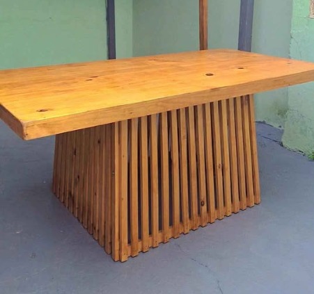Mesa retangular ripada