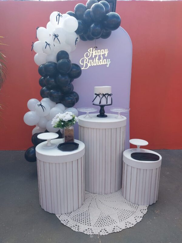 Mesa bolo Happy Birthday  Preto e branco - Imagem 2