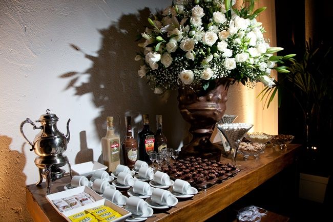Mesa do Café MC06