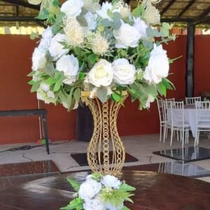 Vaso com arranjo floral